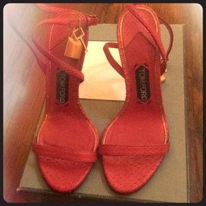 TOM FORD! Pink & Gold. Say no more!